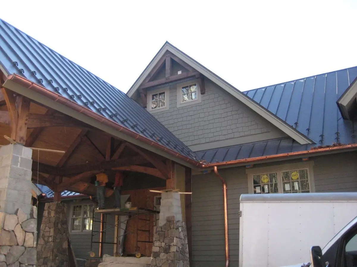 Craftsman Roofing team delivering quality roofing work in Barnum Island